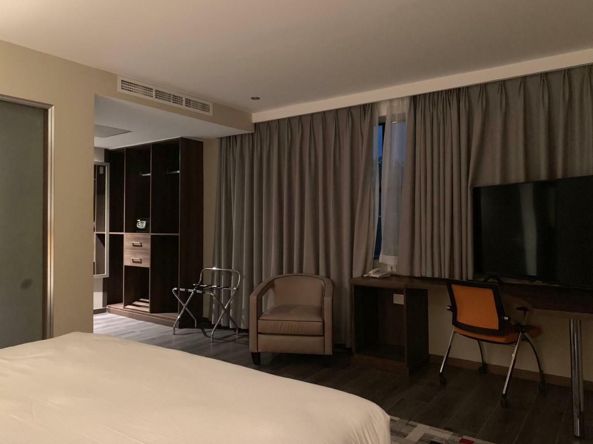 Taidy'S Suites - Nakuru Buitenkant foto