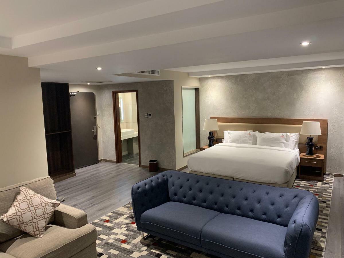 Taidy'S Suites - Nakuru Buitenkant foto