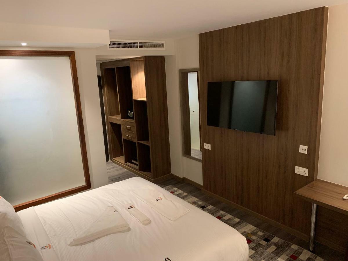 Taidy'S Suites - Nakuru Buitenkant foto