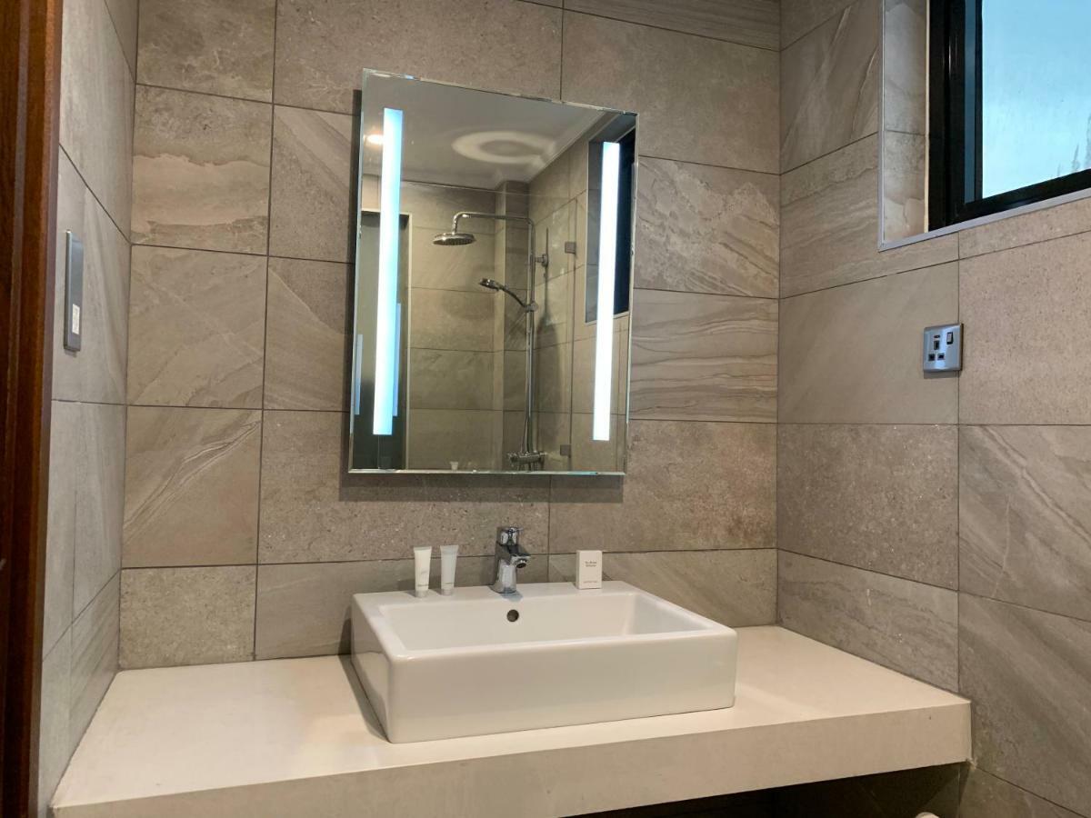 Taidy'S Suites - Nakuru Buitenkant foto